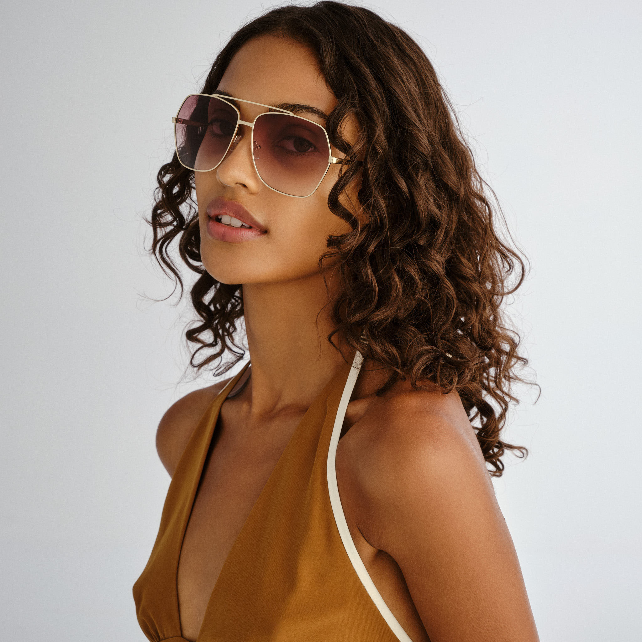 AIRE - Celestine Gold / Sand